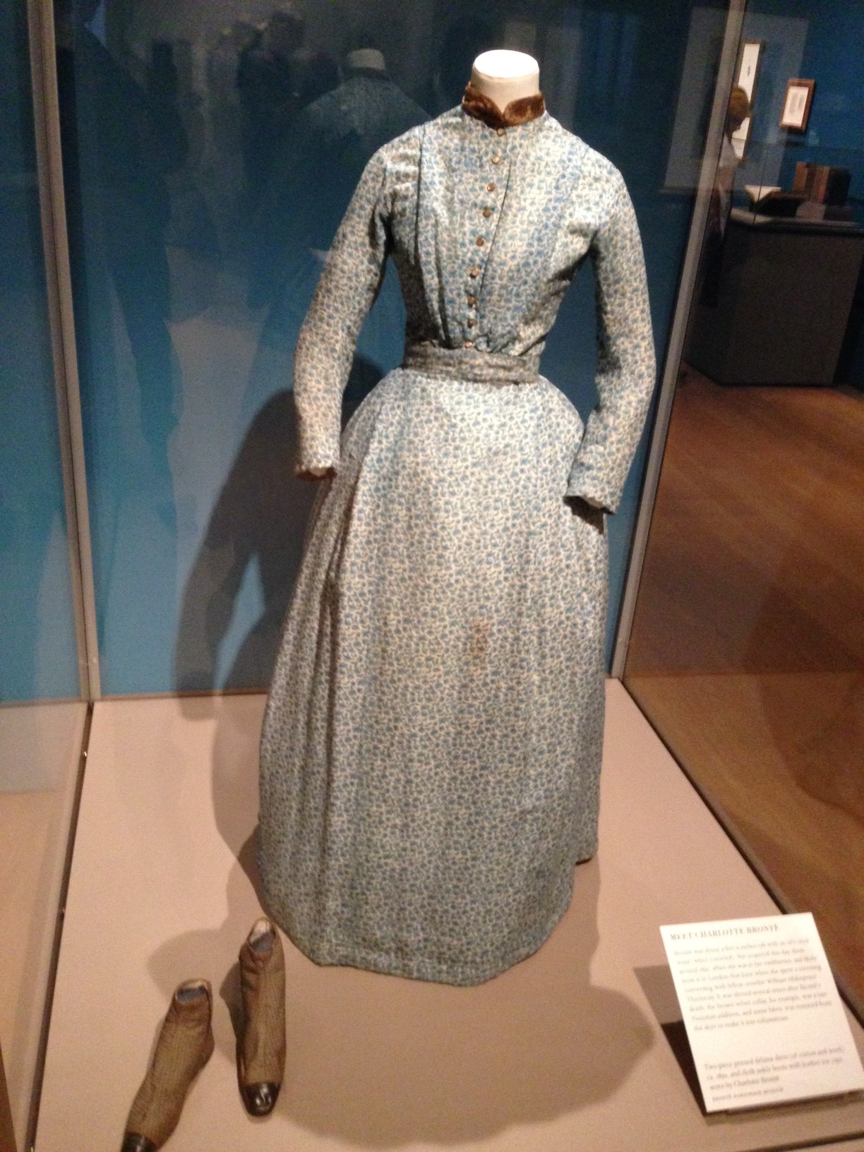 Charlotte Bronte's dress and shoes Charlotte Bronte's dress and shoes